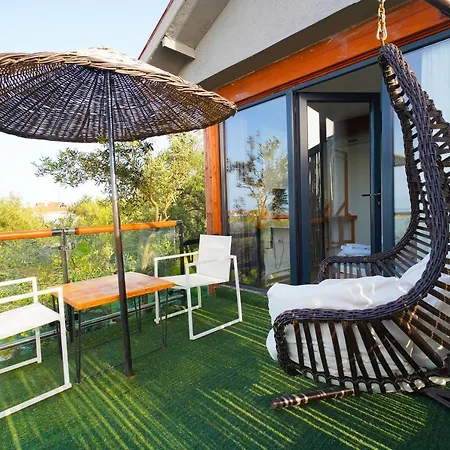 Qcunda Hotel *