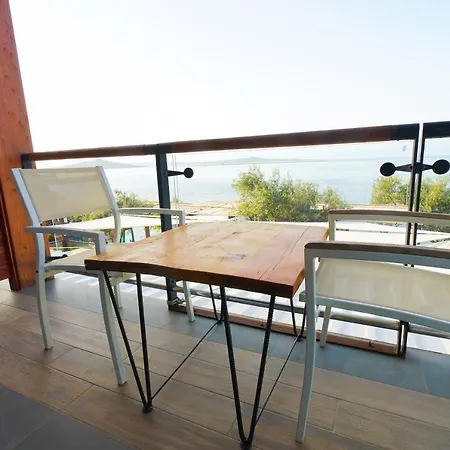 Otel Qcunda Ayvalı