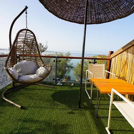Qcunda Otel Ayvalı
